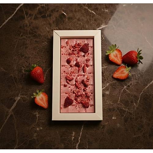 �ilekli �ilek par�ac�kl� bel�ika �ikolatas� tablet 100g e