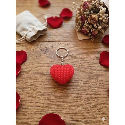 �zel Ah�ap Kutusunda �rg� Desenli K�rm�z� Kalp Anahtarl�k � Sevgililer G�n� �zel Hediyesi