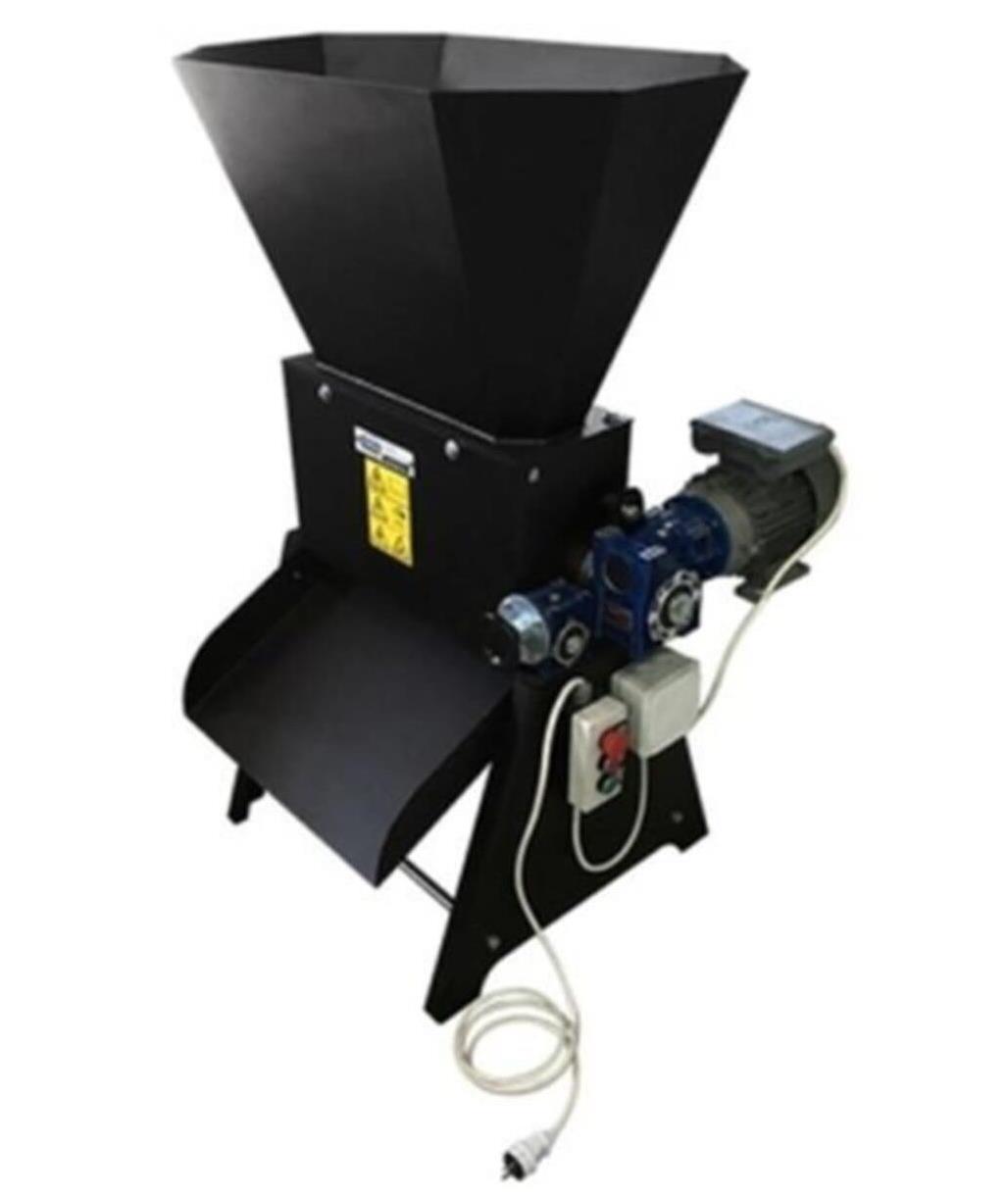 Pars CKM-500S Elektrikli Fındık Ceviz Badem Kırma Makinesi