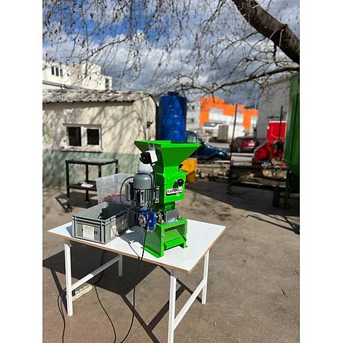 Kad�o�lu CKK50 Mini Ceviz K�rma Makinesi