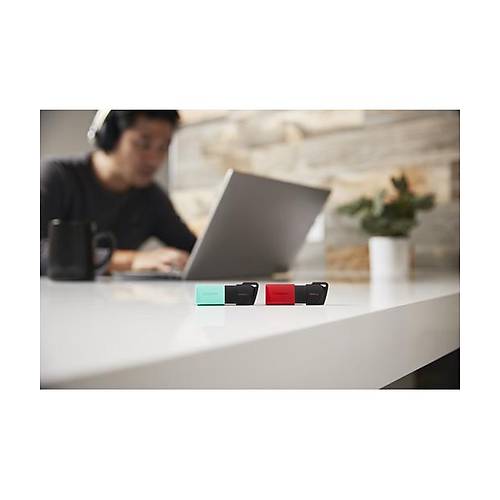 128GB USB 3.2 Gen 1 DataTravelerExodia M (Black + Red)