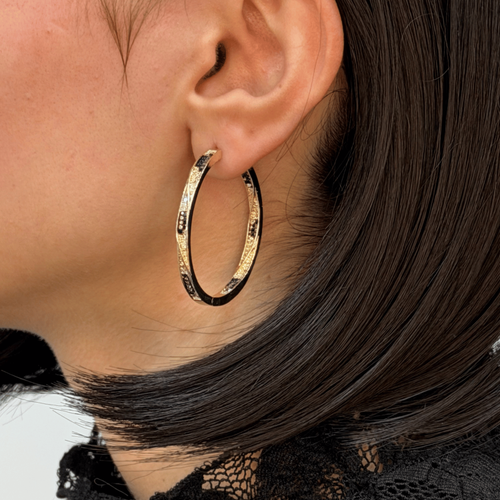 Gece I��lt�s� Siyah Detayl� Gold Halka K�pe