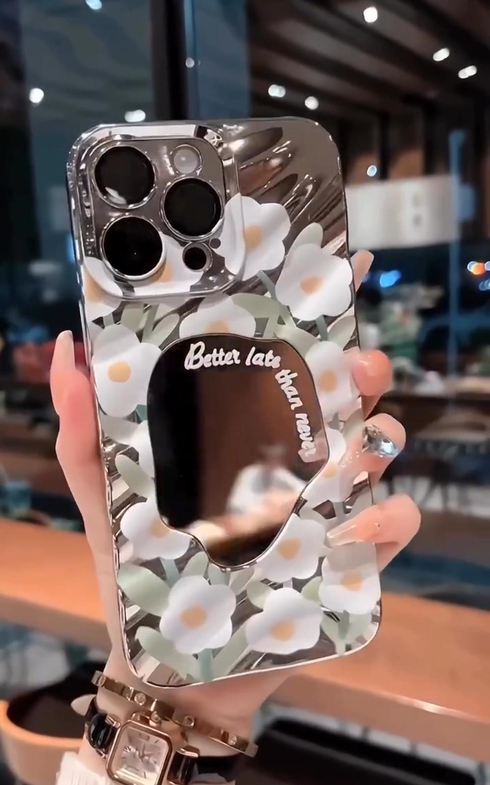 Aynalı Beyaz Çiçek Desenli Telefon Kılıfı 