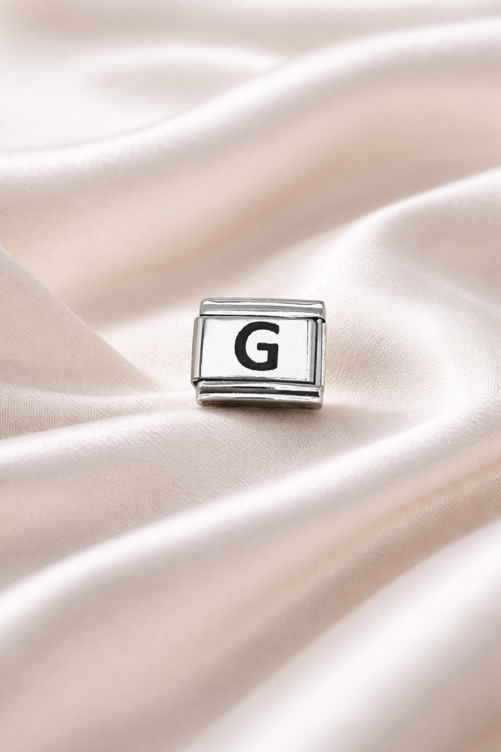 G Harf Charm , Çelik Bileklik Aksesuarı , Kişiye Özel Harf Modülü , Şık &amp; Minimal Tasarım