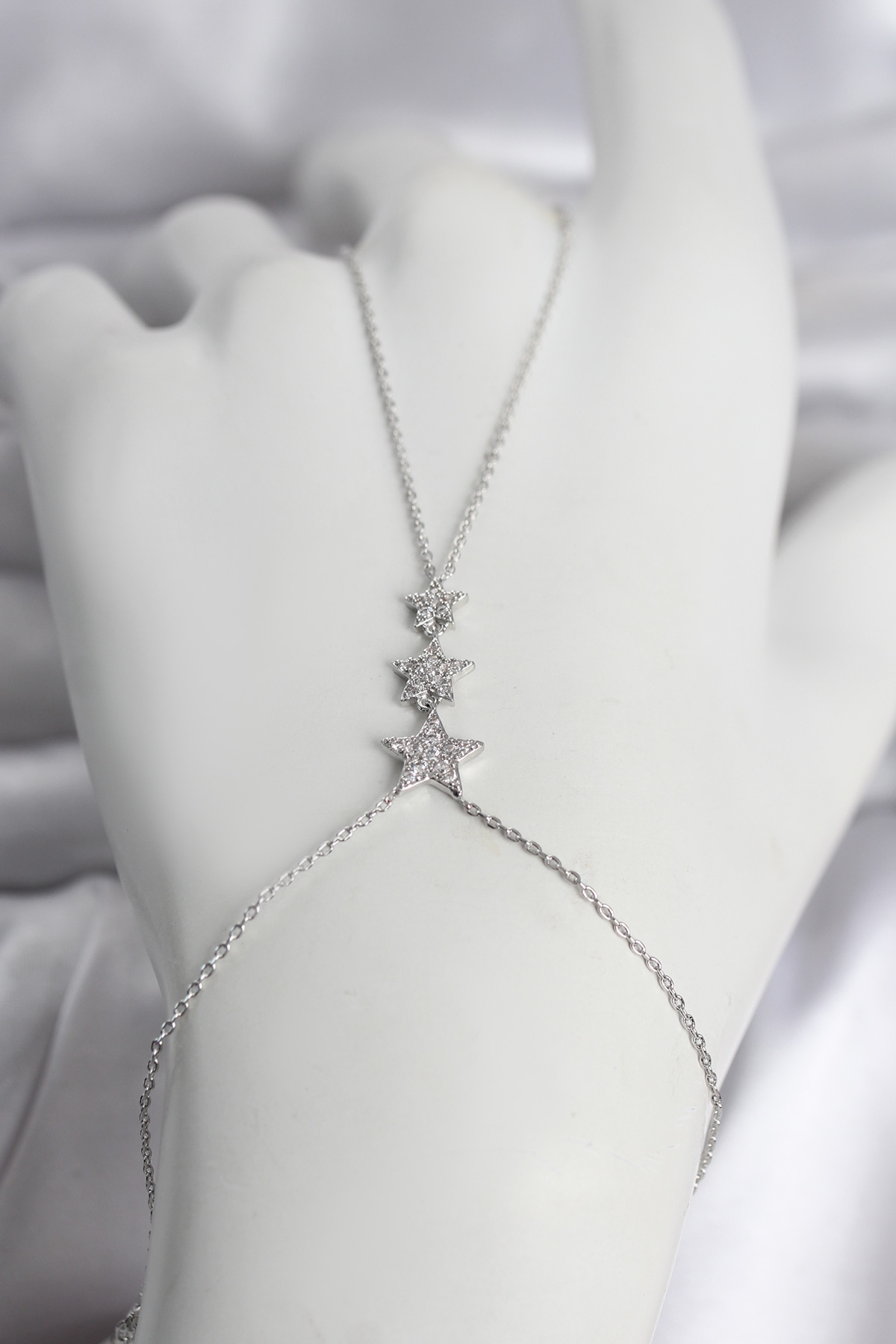 Pirinç Gümüş Renk Sıralı Yıldız Model Kadın Şahmeran