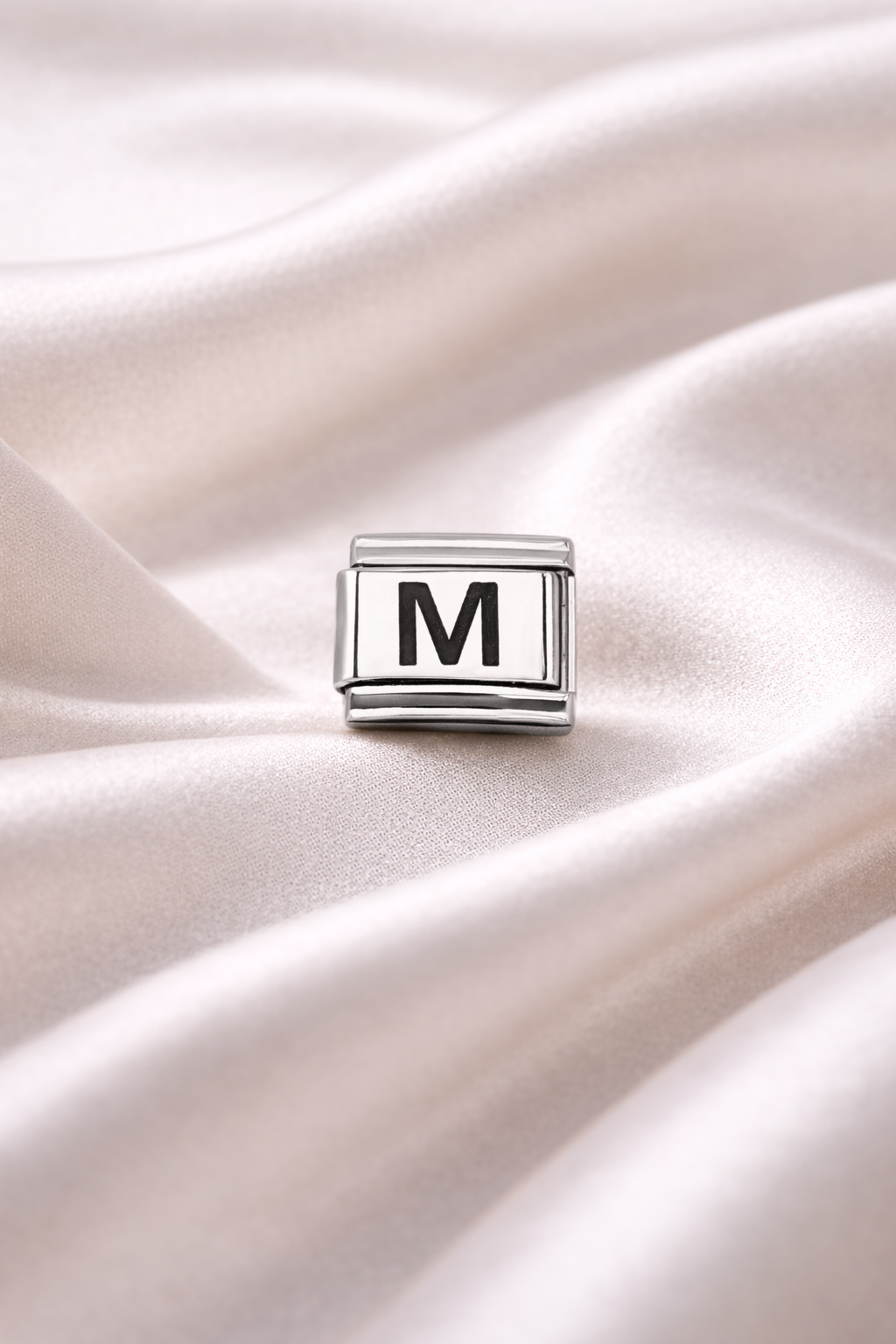 M Harf Charm | Çelik Bileklik Aksesuarı | Kişiye Özel Harf Modülü | Minimal &amp; Şık