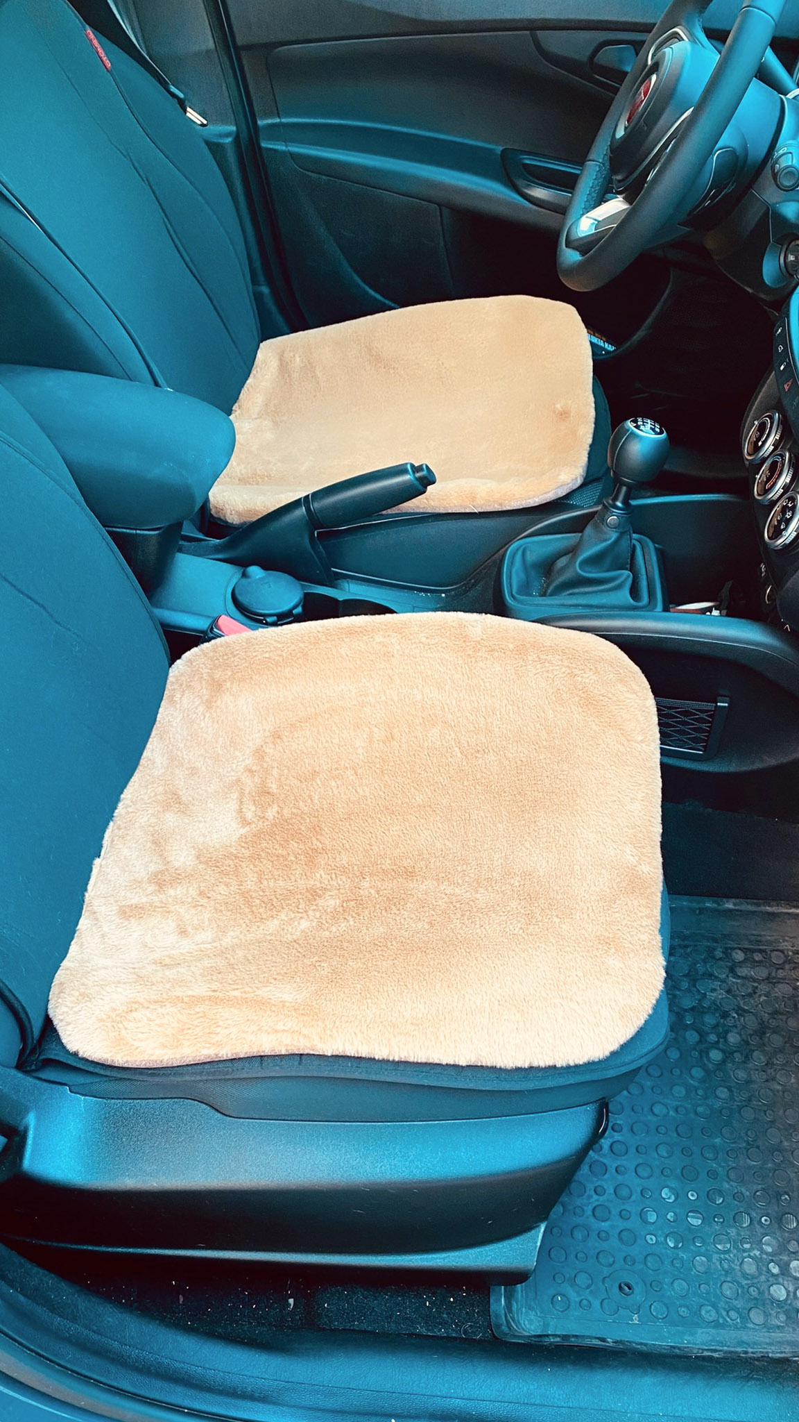 Yumuşak Tüylü Peluş Serme Oto Koltuk Koruyucu Minder Ön 2&amp;#39li Kahverengi