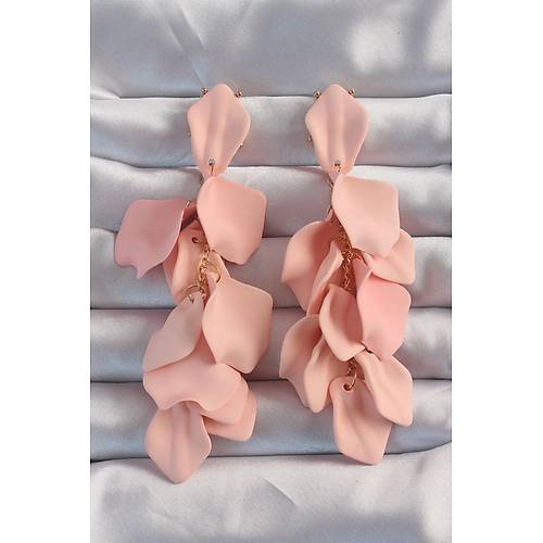 Pirin� Pudra Renk Sallant�l� Yaprak Model K�pe