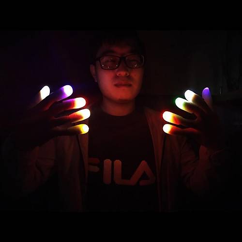 Led I��kl� Renkli Sihirli Parmak I��kl� Parmak �aka Parmak 1 Adet