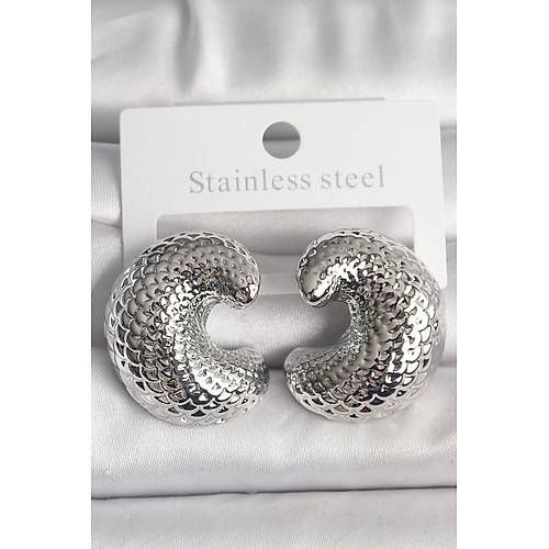 Pirin� G�m�� Renk Y�lan S�rt� ��lemeli Yar�m Halka Model Kad�n K�pe