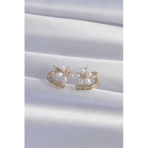 Pirin� Gold Renk Zirkon Ta�l� K�vr�ml� �nci �i�ek K�pe