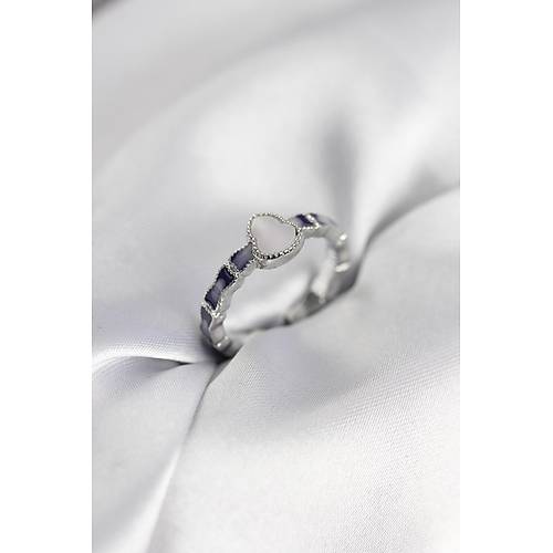 G�m�� Renk Mineli Su Kaba�� Model Kad�n Y�z�k