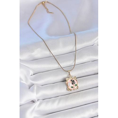 316L �elik Gold Renk Zincir Pembe Mineli �i�ek ��lemli �nci Detay Portre Model Kad�n Kolye