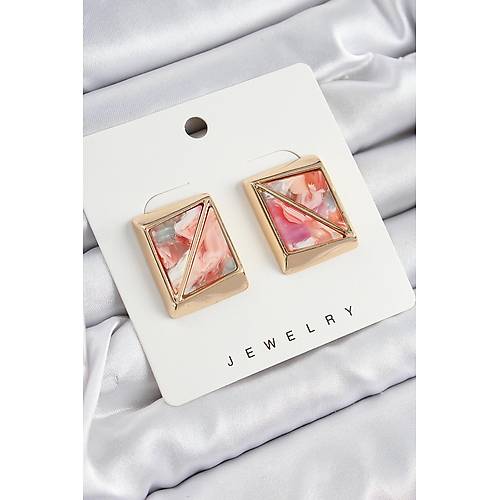 Pirin� Pembe ��gen Kesim Detayl� Kare Model Vintage Gold Renk Kad�n K�pe
