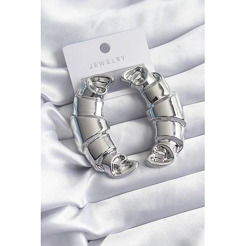 Pirin� G�m�� Renk Kruvasan Model Kad�n K�pe