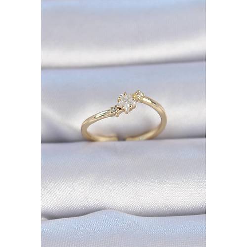 Pirin� Gold Renk Beyaz �i�ek Model Zirkon Ta� Detay Kad�n Y�z�k