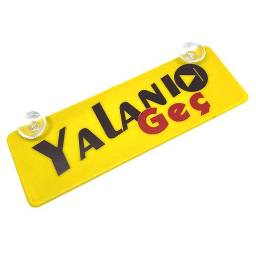 Yalan� Ge� Yaz�l� Sar� Dekor Plaka Vantuzlu Cam S�s� 22x7.5cm