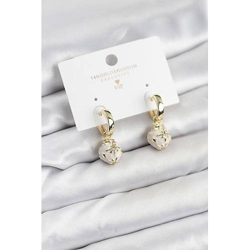 Pirin� Gold Renk Top�uk Model Mineli Halka Kad�n K�pe