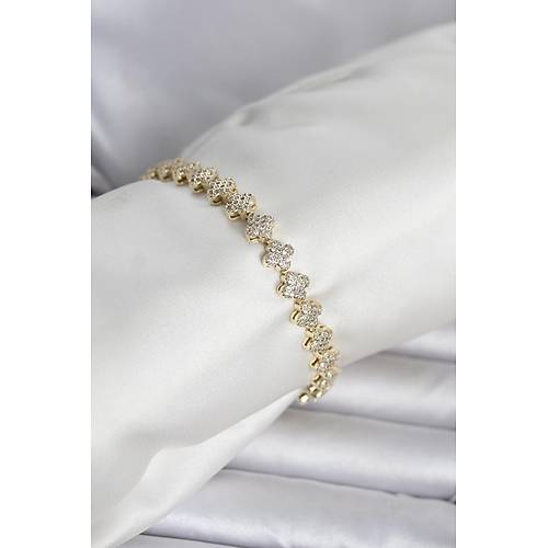 Pirin� Gold Renk Yonca Model S�ral� Zirkon Ta�l� Kad�n Bileklik