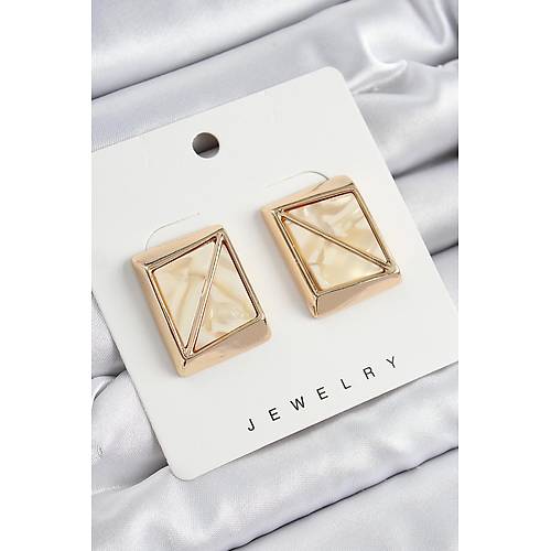Pirin� Krem ��gen Kesim Detayl� Kare Model Vintage Gold Renk Kad�n K�pe