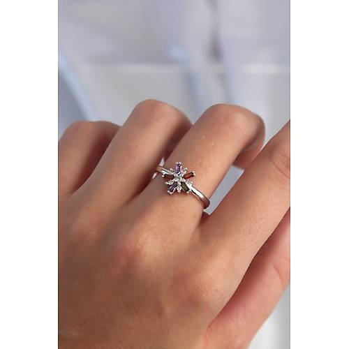 Pirin� G�m�� Renk Renkli Zirkon Ta�l� Ayarlamal� Y�z�k