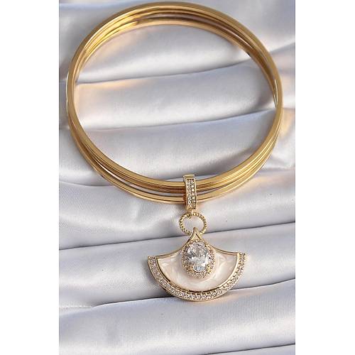 Pirin� Gold Renk Zirkon Ta� Detayl� Beyaz Mineli Ajda Charm