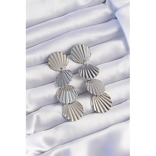 Pirin� G�m�� Renk Deniz Kabu�u Model Sallant�l� K�pe