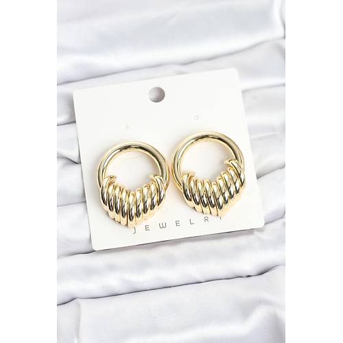 Pirin� Gold Renk Halka Sarmal Model Vintage Kad�n K�pe