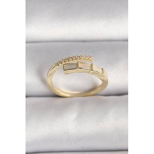 Pirin� Gold Renk Zirkon Ta� Detayl� Y�lan Model Ayarlanabilir Y�z�k