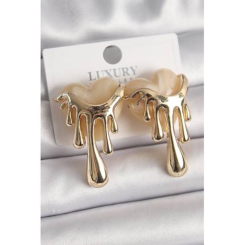 Pirin� Gold Renk Beyaz Sedefli Akan Kalp Model Kad�n K�pe