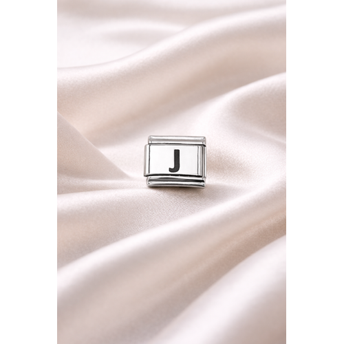 J Harf Charm | �elik Bileklik Aksesuar� | Ki�iye �zel Harf Mod�l� | Minimal & ��k Tasar�m
