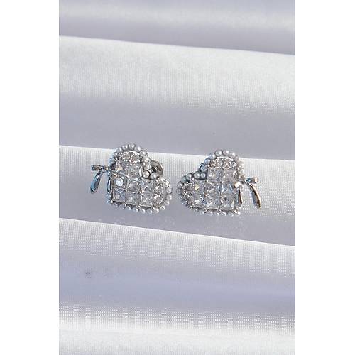 Pirin� G�m�� Renk Fiyonk Detay �ncili Zirkon Ta�l� Kalp K�pe