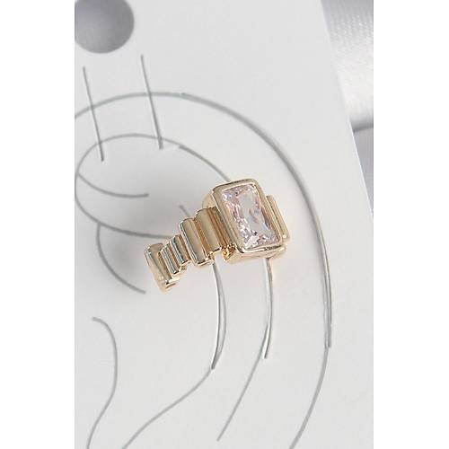 Pirin� Gold Renk Kare Zirkon Ta�l� Kad�n K�k�rdak K�pe