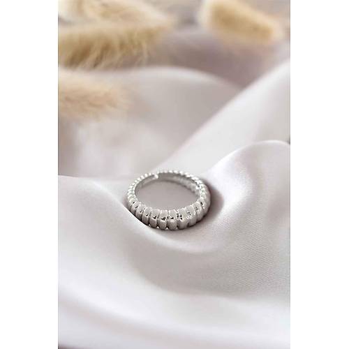 G�m�� Renk Ayarlamal� Burgu Kad�n Y�z�k