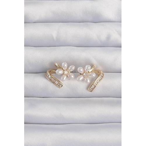 Pirin� Gold Renk Zirkon Ta�l� K�vr�ml� �nci �i�ek K�pe