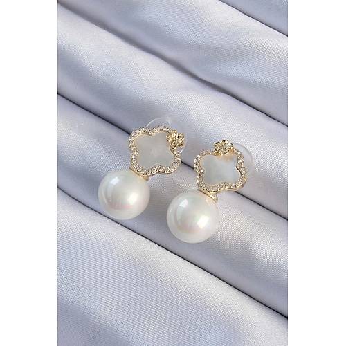 Pirin� Alt�n Renk Zirkon Ta�l� Minimal �i�ek Tasar�ml� Kad�n K�pe