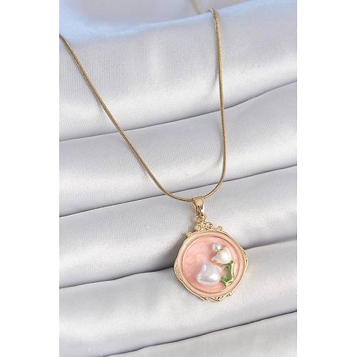 316L �elik Gold Renk Zincir Pembe Mineli �ncili �i�ek ��lemeli Portre Model Kad�n Kolye