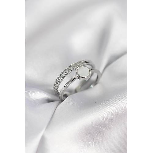 Minimal Queen Yaz�l� G�m�� Renk Pirin� Kad�n Y�z�k