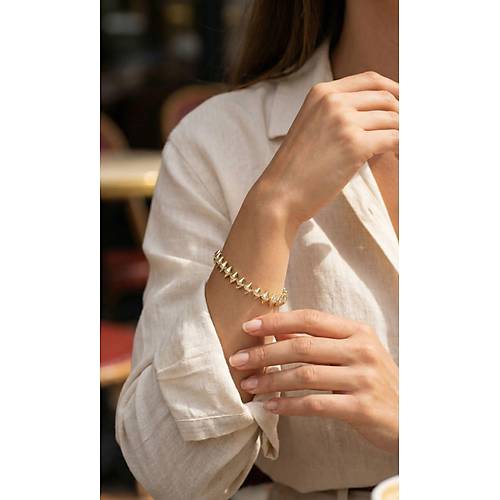 Pirin� Gold Renk Zirkon Ta�l� Baklava Model Kad�n Bileklik