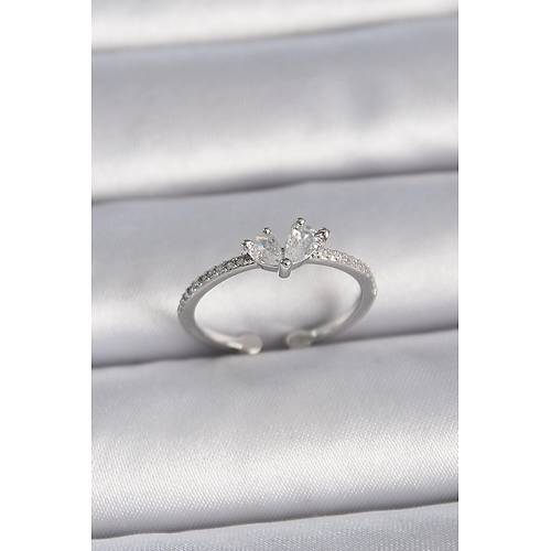 Pirin� G�m�� Renk Ayaralanabilir Zirkon Ta�l� Kalp Model Kad�n Y�z�k