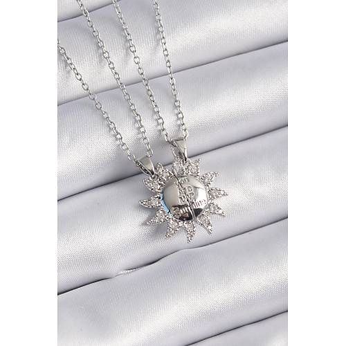 316L �elik G�m�� Renk Zirkon Ta�l� G�ne� Model ��leme Yaz� Detay Arkada�l�k Kolyesi