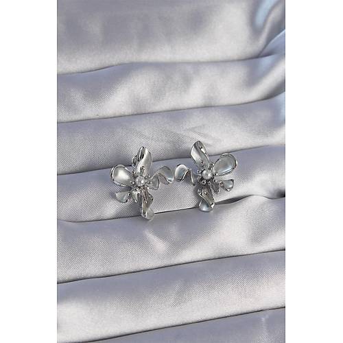 Pirin� G�m�� Renk �nci Detay �i�ek Tasar�ml� K�pe