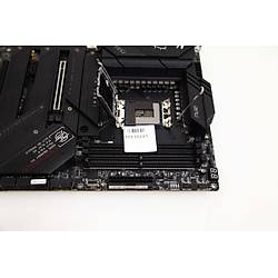 MSI MPG Z790 CARBON WIFI DDR5 7600 MHz (OC) M.2x5 USB 3.2 HDMI Wi-Fi 6E JARGB ATX (Outlet - Te�hir / Pin Hasarl�)