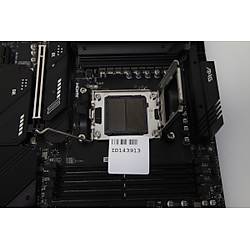 MSI MAG X670E TOMAHAWK WIFI DDR5 7800 MHz (OC) M.2x4 USB 3.2 HDMI DP Wi-Fi 6E RGB ATX (Outlet - Te�hir / Pin Hasarl�)