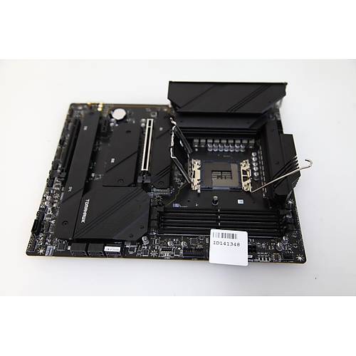 MSI MAG Z790 TOMAHAWK WIFI DDR5 7200 MHz (OC) M.2x4 USB 3.2 HDMI DP Wi-Fi 6E ATX (Outlet - Te�hir / Pin Hasarl�)