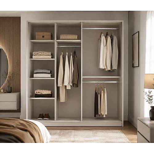Nesta S�rg�l� Gard�rop