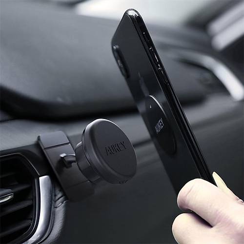 AUKEY HD-C13-BK G��L� YAPI�KAN VE MIKNATISLI ARA� ��� TELEFON TUTUCU