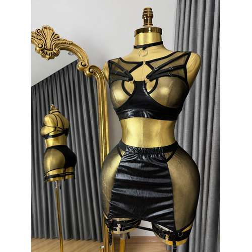 Siyah Deri Ve Metal Aksesuarl� Jartiyer Set