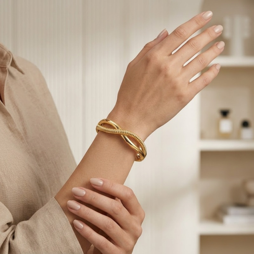 Cross Heritage Gold Bracelet