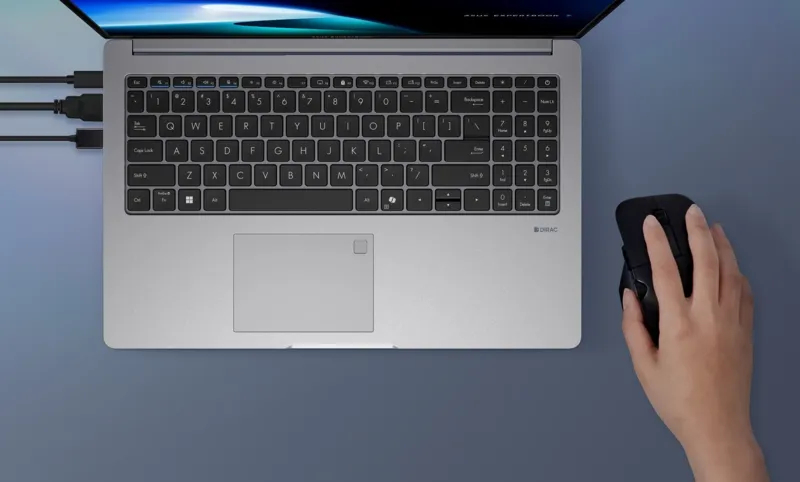 ASUS ExpertBook P1 Chiclet klavye ve numerik tu� tak�m�